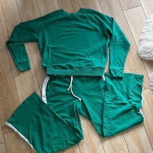 Universal Thread Green Lounge Track Set